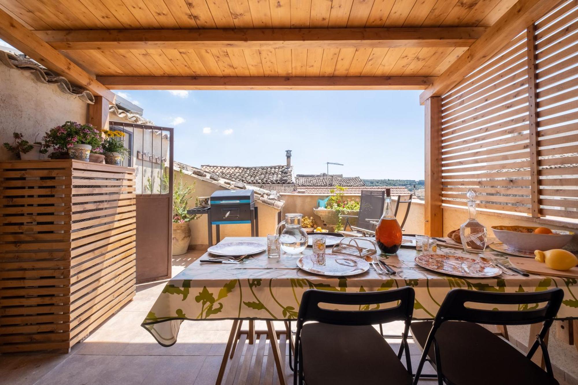 Si-Moutique Le Case Degli Avi Barocche, Con Terrazza Panoramica โมดิกา ภายนอก รูปภาพ